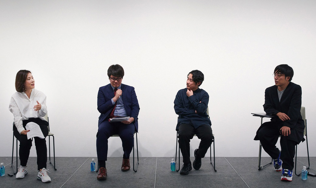 （左から）石賀さん、林さん、濱谷、「amanatoh」編集長のタジリケイスケ